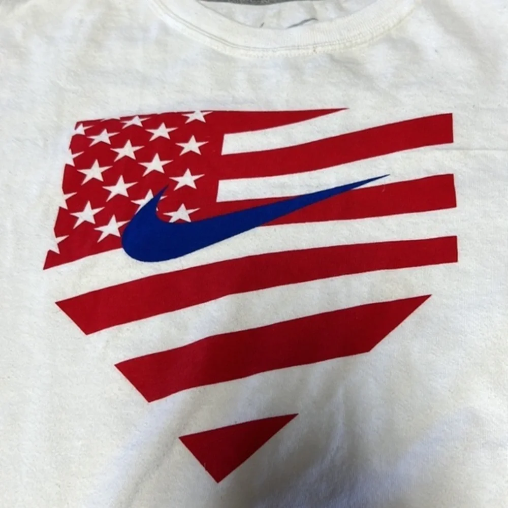 ‎Nike